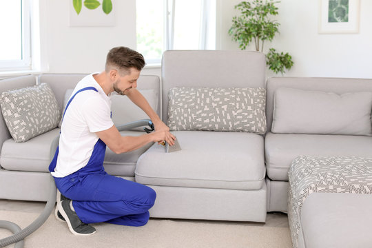 sofa cleaning dubai