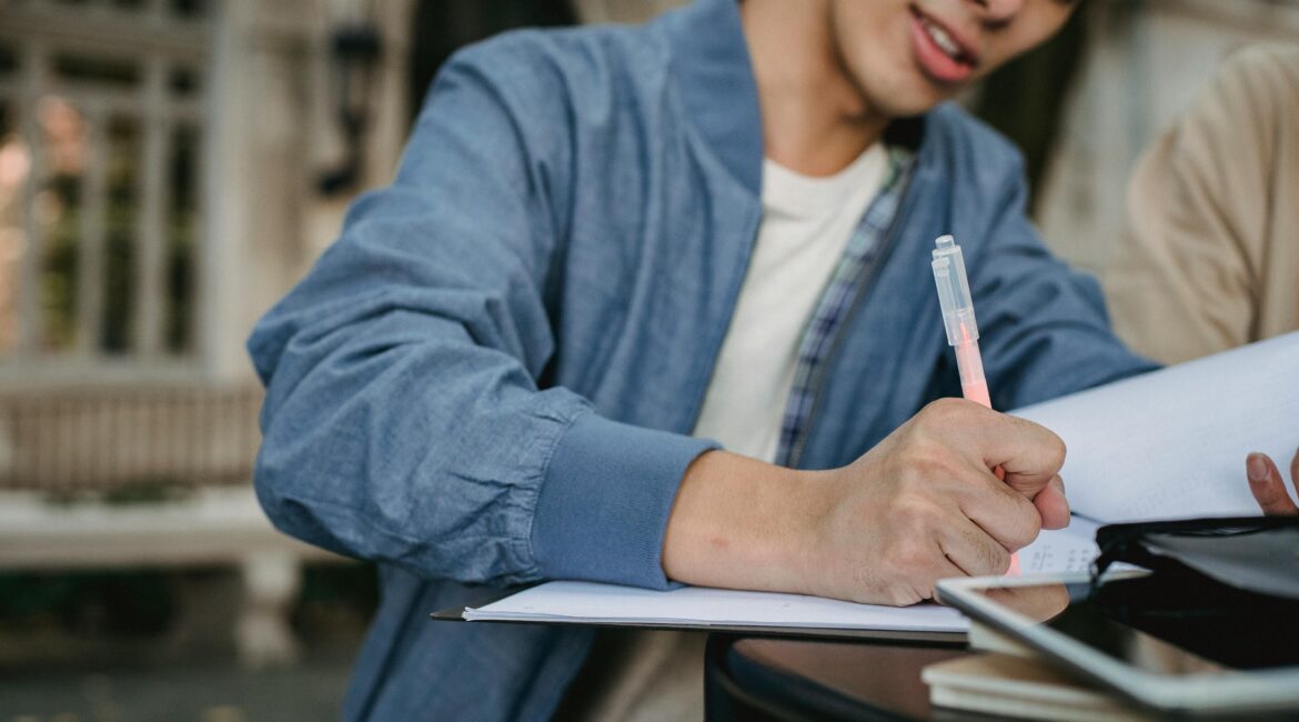 Get Top Marks: How Coursework Writing Experts Can Help You Succeed