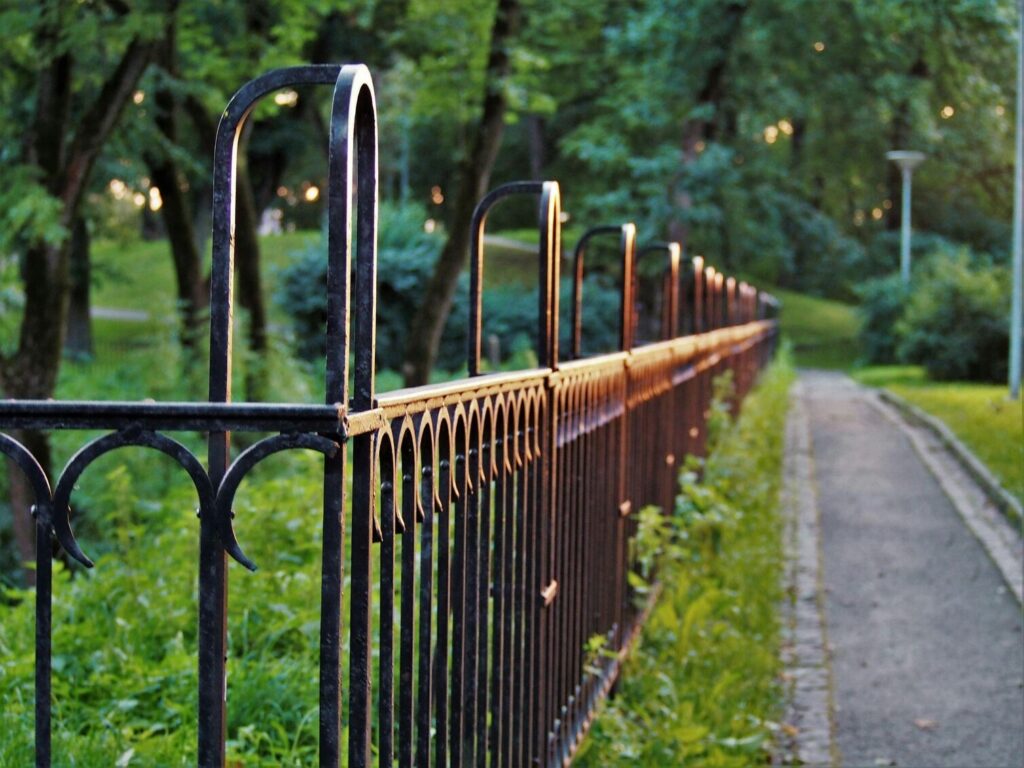 vinyl fence toronto