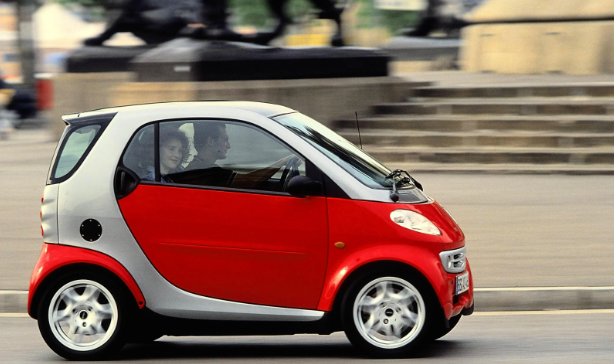 Kamil Pyciak Explores the Future of Smart Cars