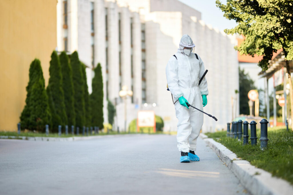 Choosing the Right Commercial Pest Control Company for Your Business