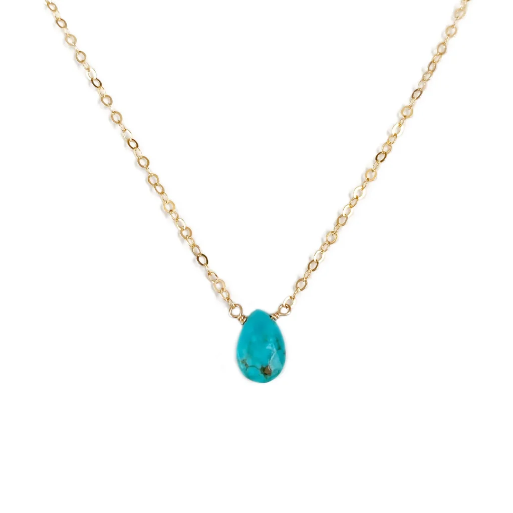 women-turquoise-necklace