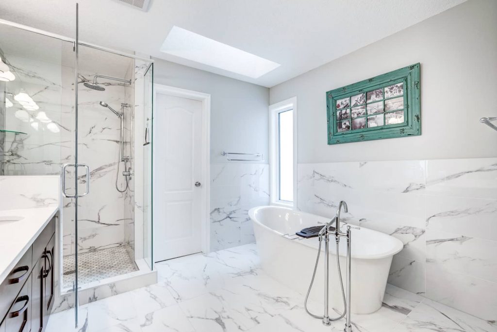 Bathroom Remodelling Mistakes to Avoid: A Guide for First-Time Renovators