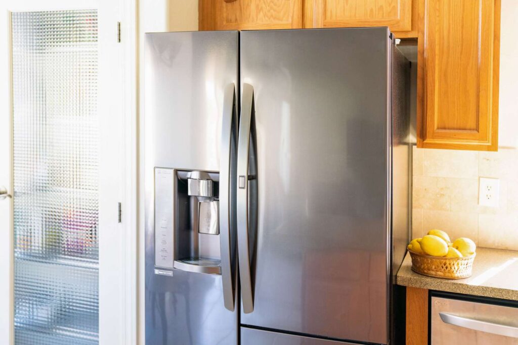 What Causes Your Refrigerator to Stop Cooling Effectively