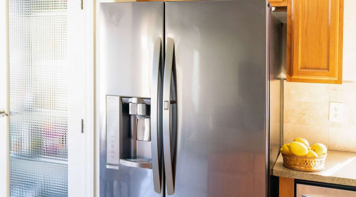 What Causes Your Refrigerator to Stop Cooling Effectively