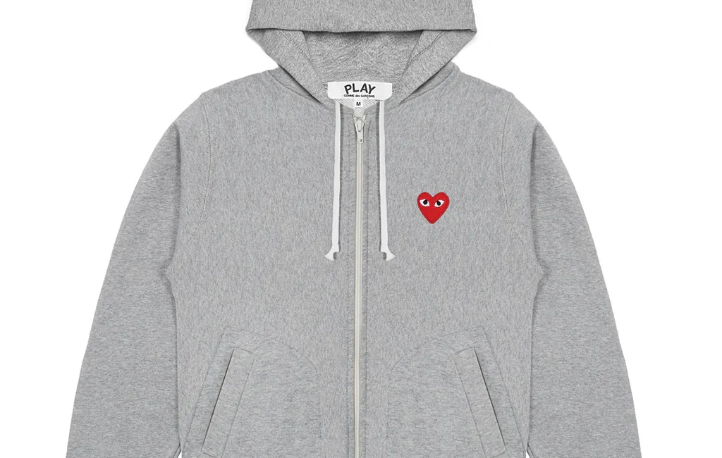 COMME des GARCONS PLAY