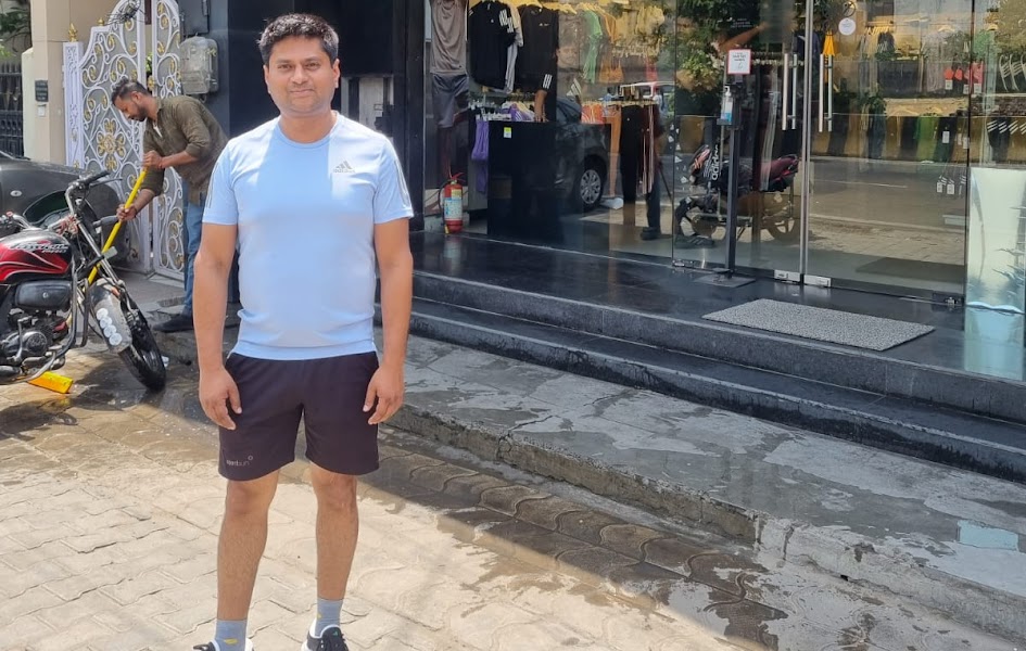 play badminton in Rohini