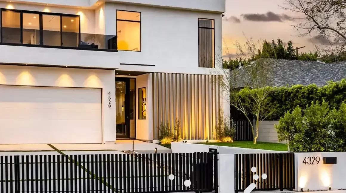 4670 property insights
