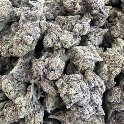 Close-up of Tier 1 Grape Candy Runtz buds for DC Weed Delivery
