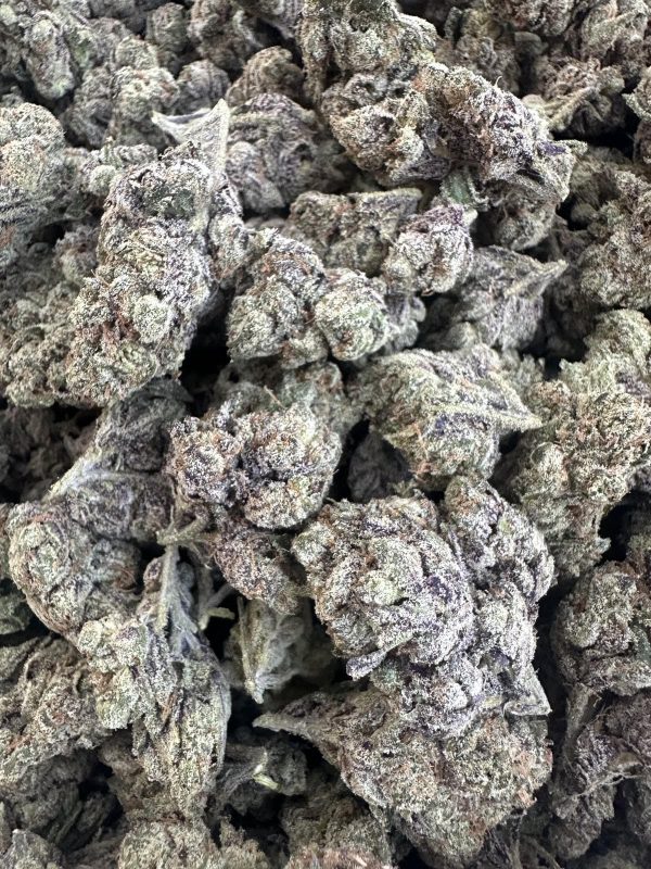 Close-up of Tier 1 Grape Candy Runtz buds for DC Weed Delivery
