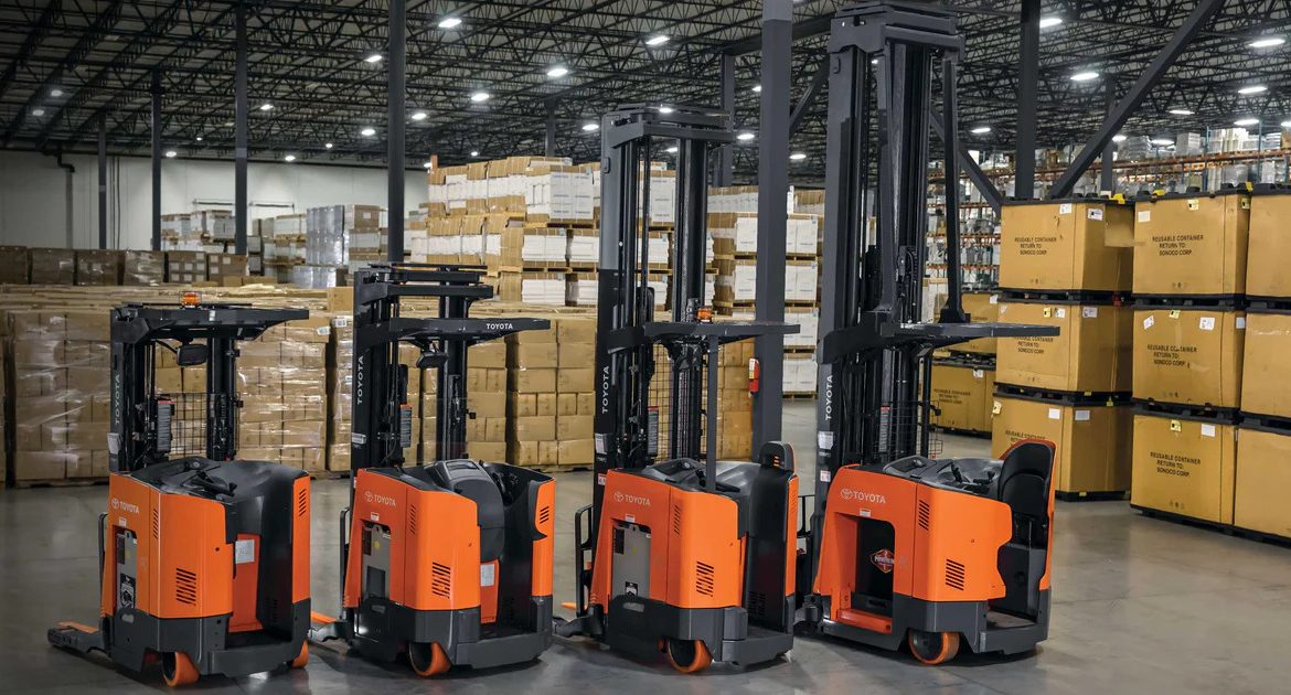 Reach Truck Training in Ontario