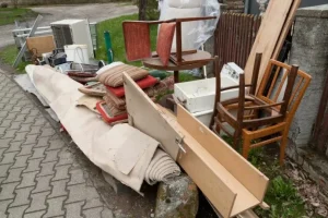 hoarding cleanup services