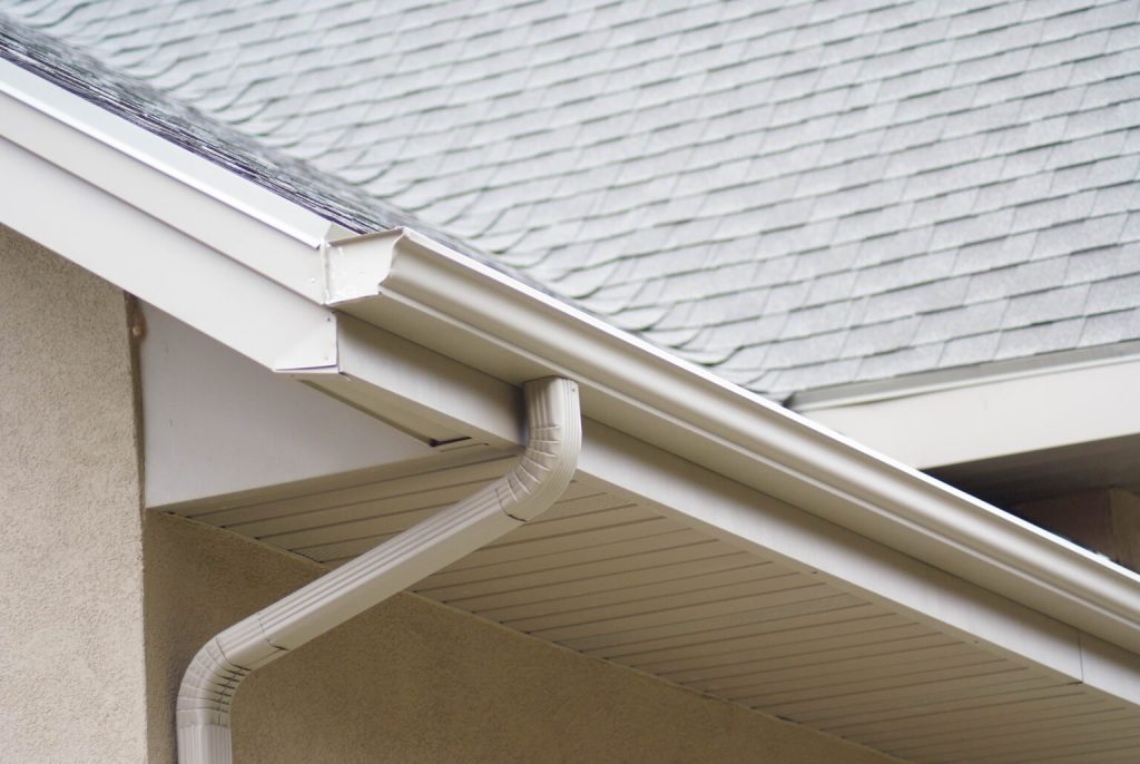 Gutter Repair in Versailles, KY: How Local Drainage Impacts Home Protection