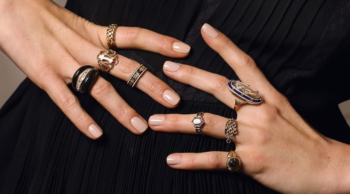 Tips To Style Women Jewelries For Festive Looks Glammy?