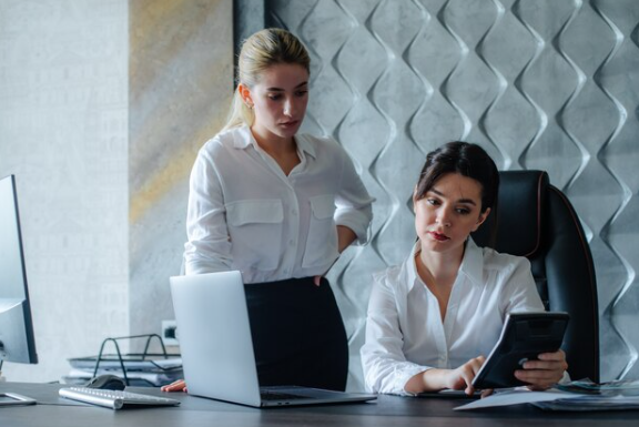 payroll companies uk