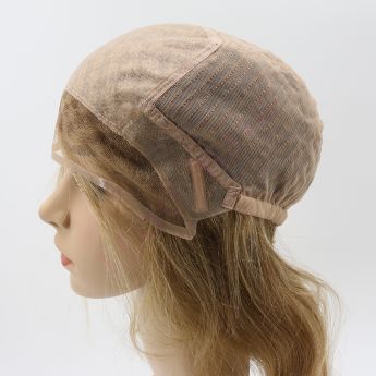 Wigs: L’Eleganza Trasformativa tra Innovazione e Tradizione dell’Estensione Italia