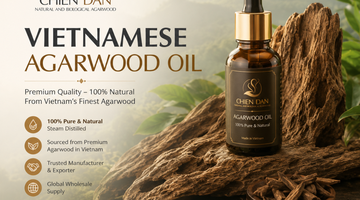 pure agarwood oil